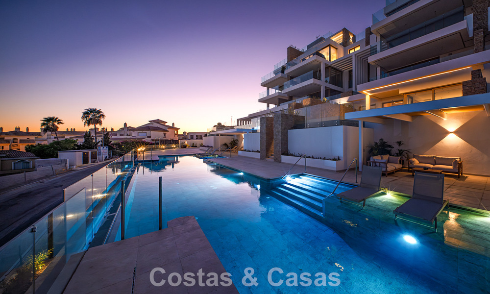 Instapklaar! Luxueuze, moderne appartementen met panoramisch zeezicht te koop in Mijas’ golfvallei aan de Costa del Sol 797091