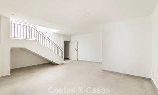 Luxueuze, halfvrijstaande villa te koop dicht bij voorzieningen in Guadalmina golf en San Pedro centrum, Marbella 797179 