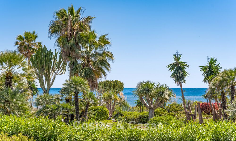 Elegant gerenoveerd appartement te koop op loopafstand van het strand op de New Golden Mile tussen Marbella en Estepona 797207