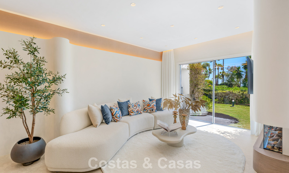 Elegant gerenoveerd appartement te koop op loopafstand van het strand op de New Golden Mile tussen Marbella en Estepona 797242