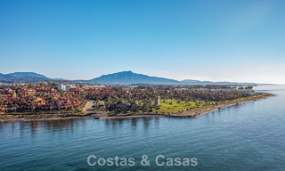 Luxueus duplex penthouse te koop in een vijfsterren strandcomplex op de New Golden Mile tussen Marbella en Estepona 797265 