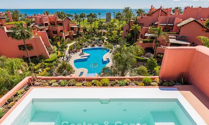Luxueus duplex penthouse te koop in een vijfsterren strandcomplex op de New Golden Mile tussen Marbella en Estepona 797741