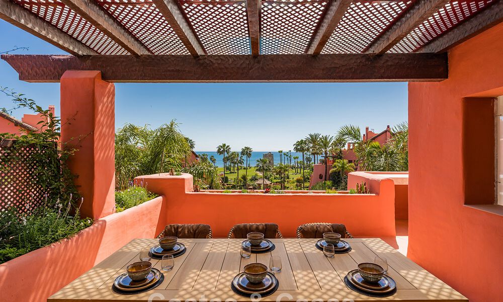 Luxueus duplex penthouse te koop in een vijfsterren strandcomplex op de New Golden Mile tussen Marbella en Estepona 797742
