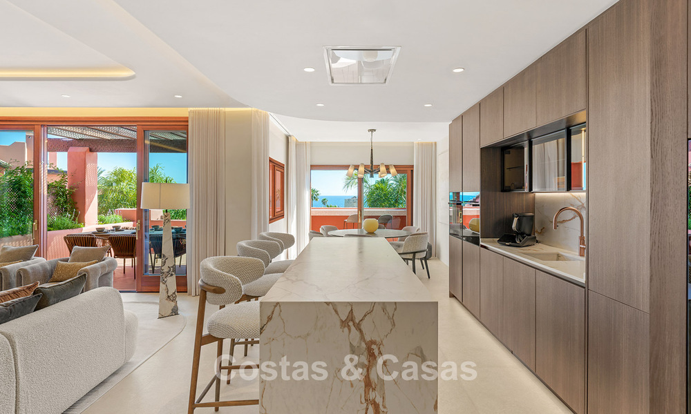 Luxueus duplex penthouse te koop in een vijfsterren strandcomplex op de New Golden Mile tussen Marbella en Estepona 797754