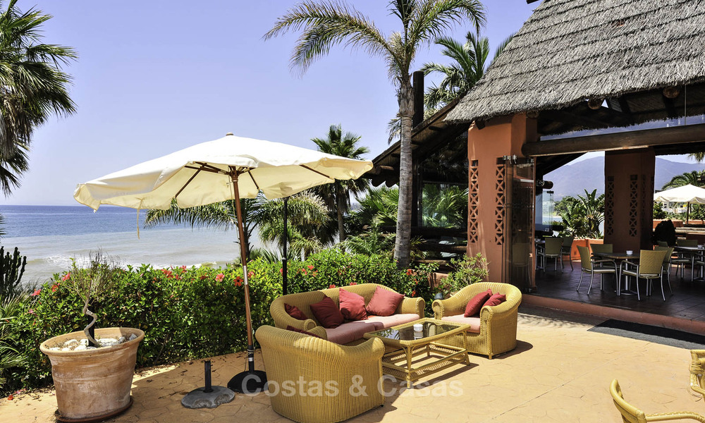 Luxueus duplex penthouse te koop in een vijfsterren strandcomplex op de New Golden Mile tussen Marbella en Estepona 797818