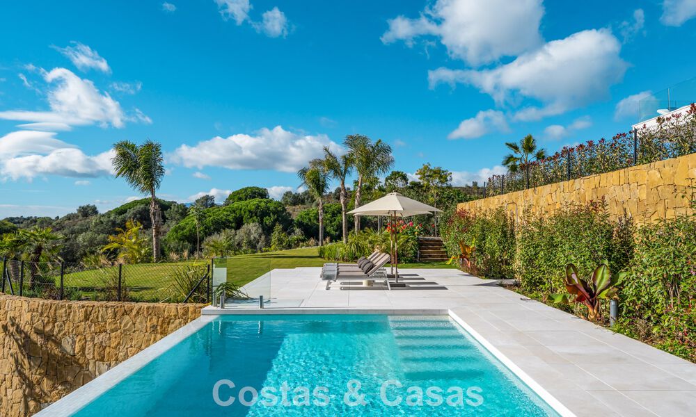 Gesofisticeerde luxevilla te koop in een exclusieve, rustige, gated woonwijk op de Golden Mile van Marbella 798033
