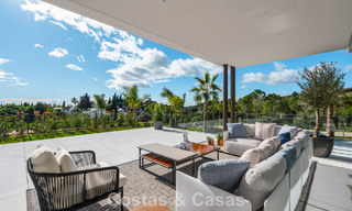Gesofisticeerde luxevilla te koop in een exclusieve, rustige, gated woonwijk op de Golden Mile van Marbella 798034 
