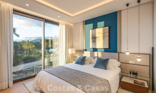 Gesofisticeerde luxevilla te koop in een exclusieve, rustige, gated woonwijk op de Golden Mile van Marbella 798049 