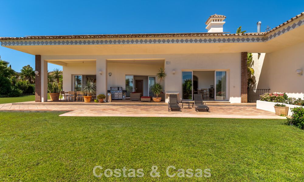Exclusieve villa met mediterrane bouwstijl te koop op een riant perceel in Marbella - Benahavis 797059
