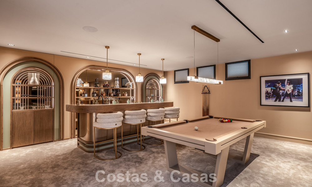 Exclusieve luxevilla met spectaculair indoor en outdoor zwembad te koop in Nueva Andalucía, Marbella 798061