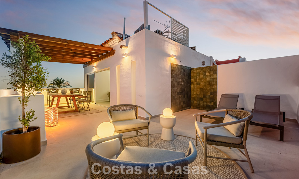 Gerenoveerd schakelwoning te koop aan de Golden Mile op loopafstand van het strand en Puente Romano, Marbella 797314