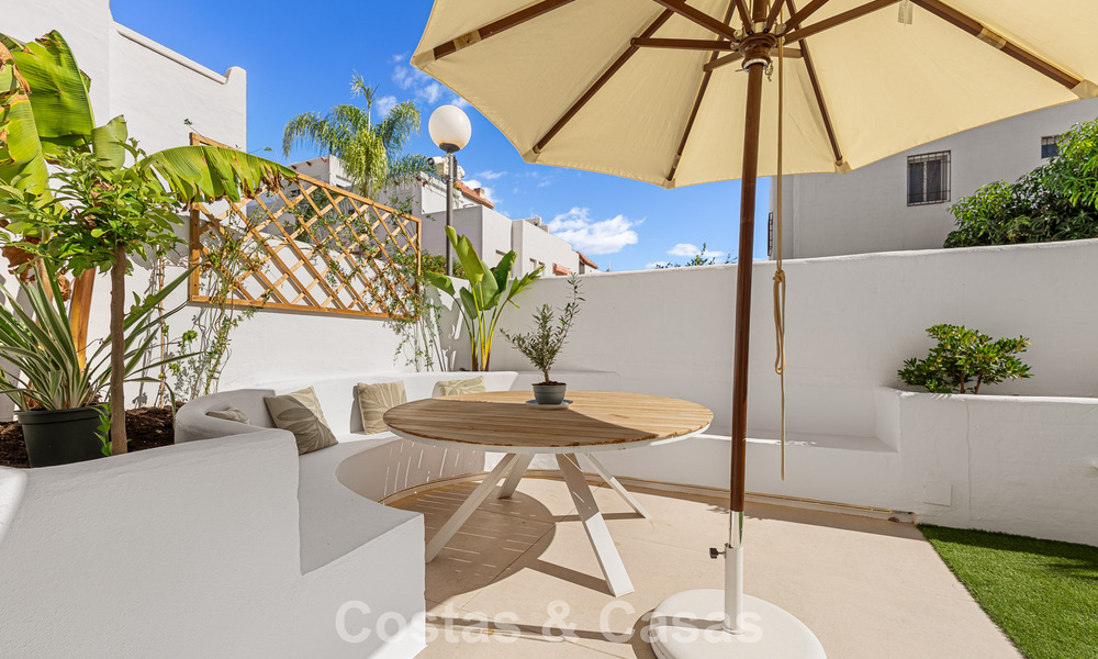 Gerenoveerd schakelwoning te koop aan de Golden Mile op loopafstand van het strand en Puente Romano, Marbella 797332