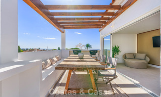 Gerenoveerd schakelwoning te koop aan de Golden Mile op loopafstand van het strand en Puente Romano, Marbella 797342 
