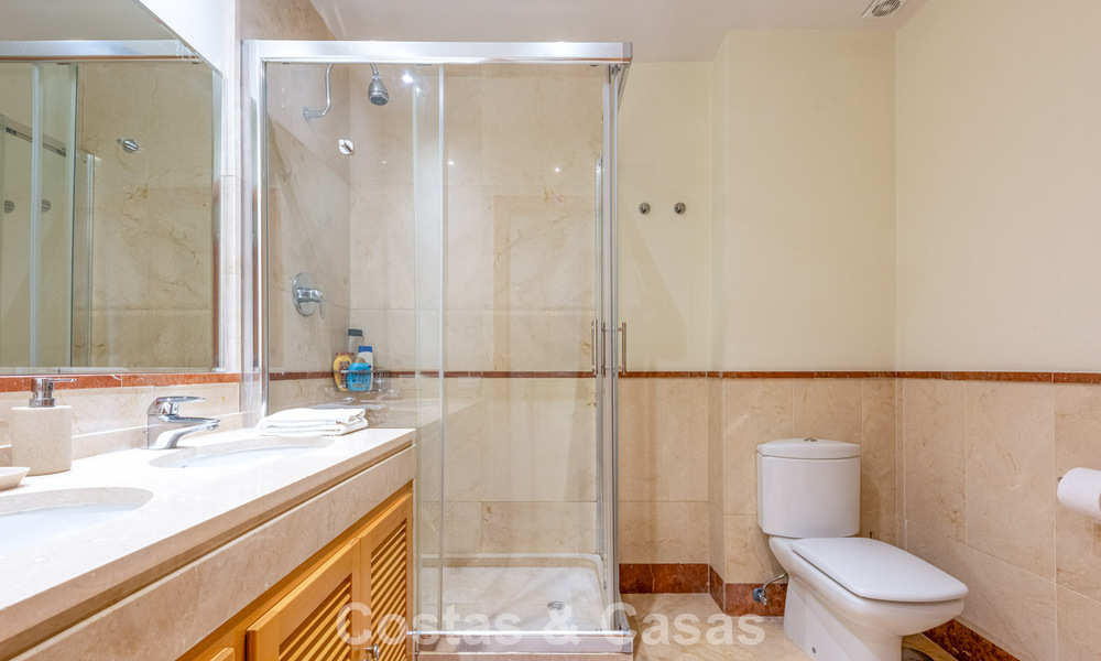 Exclusief appartement te koop op 150m van het strand nabij Puerto Banus, Marbella 797151