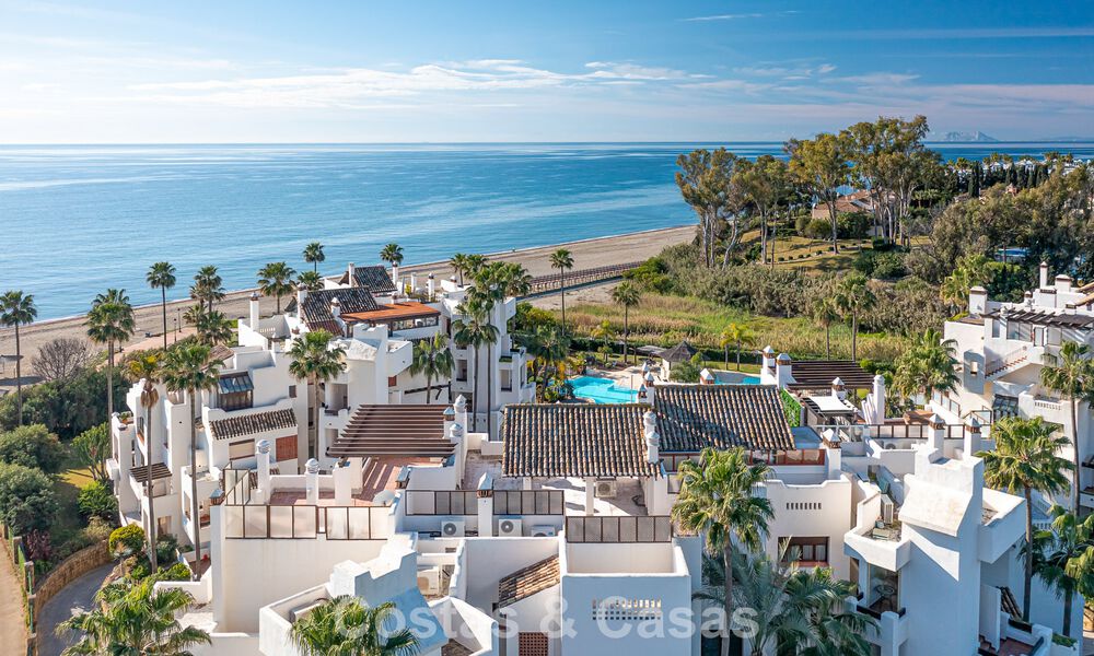 Eersteklas appartement te koop met zeezicht in een strandcomplex op de New Golden Mile tussen Marbella en Estepona 797424