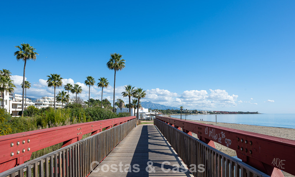 Eersteklas appartement te koop met zeezicht in een strandcomplex op de New Golden Mile tussen Marbella en Estepona 797437