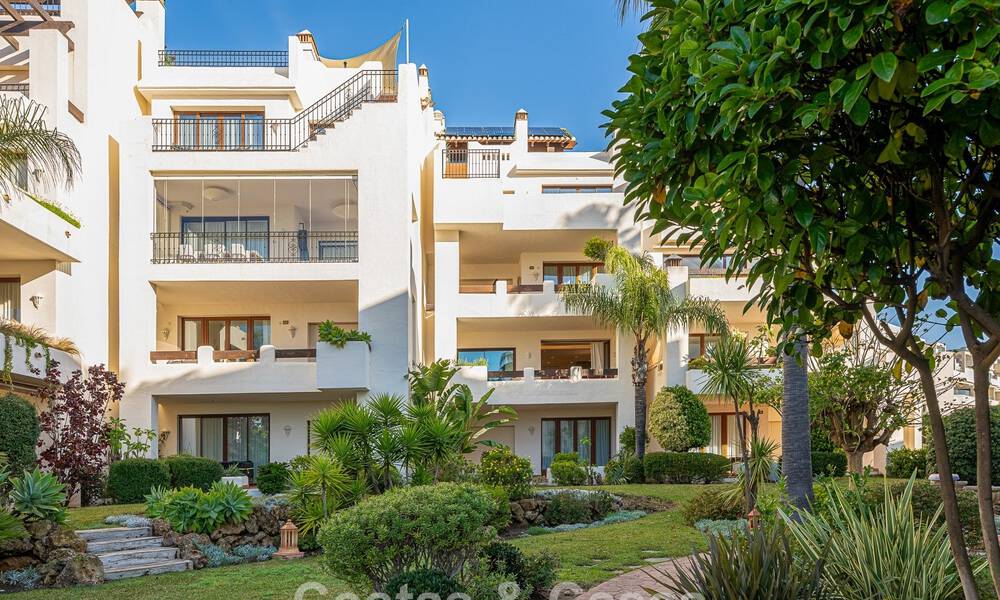 Eersteklas appartement te koop met zeezicht in een strandcomplex op de New Golden Mile tussen Marbella en Estepona 797451