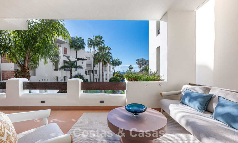 Eersteklas appartement te koop met zeezicht in een strandcomplex op de New Golden Mile tussen Marbella en Estepona 797459