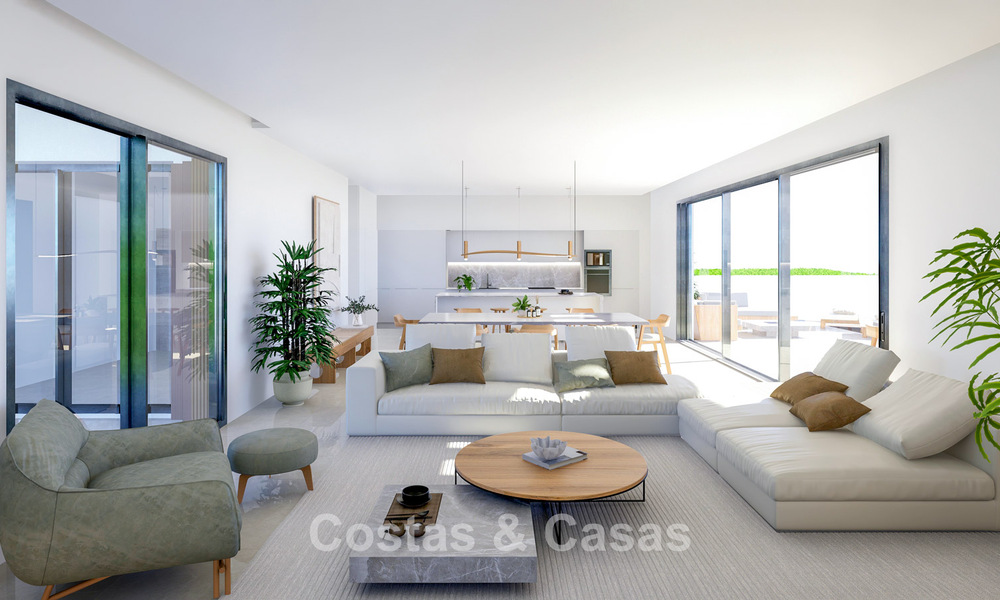 Nieuw villaproject te koop dicht bij het strand en golfbanen in Casares, Costa del Sol 797471