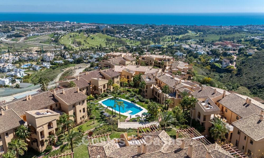 Prestigieus luxepenthouse met panoramisch golf- en zeezicht te koop in Marbella - Benahavis 797520