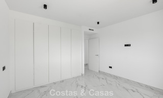 Gloednieuwe moderne villa met panoramisch zeezicht te koop in een natuurlijke setting ten oosten van Marbella centrum 797598 