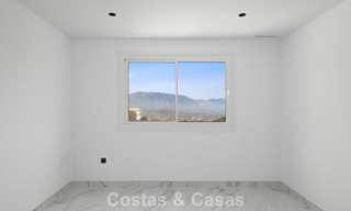 Gloednieuwe moderne villa met panoramisch zeezicht te koop in een natuurlijke setting ten oosten van Marbella centrum 797627 