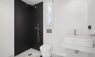 Gloednieuwe moderne villa met panoramisch zeezicht te koop in een natuurlijke setting ten oosten van Marbella centrum 797630 