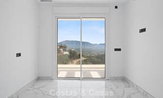 Gloednieuwe moderne villa met panoramisch zeezicht te koop in een natuurlijke setting ten oosten van Marbella centrum 797632 