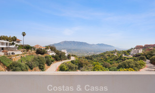 Gloednieuwe moderne villa met panoramisch zeezicht te koop in een natuurlijke setting ten oosten van Marbella centrum 797637 