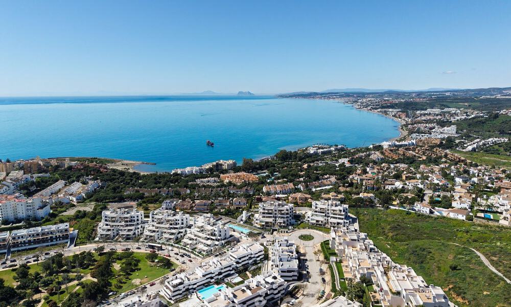 Modern luxepenthouse met royaal dakterras te koop vlakbij Estepona centrum 797646