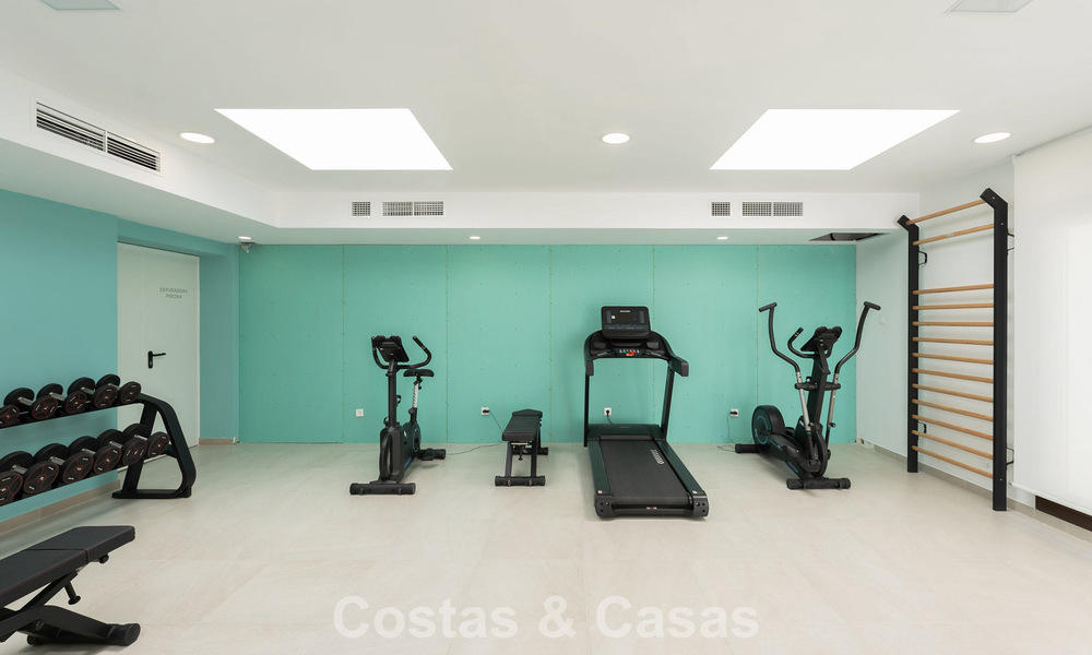Modern luxepenthouse met royaal dakterras te koop vlakbij Estepona centrum 797652