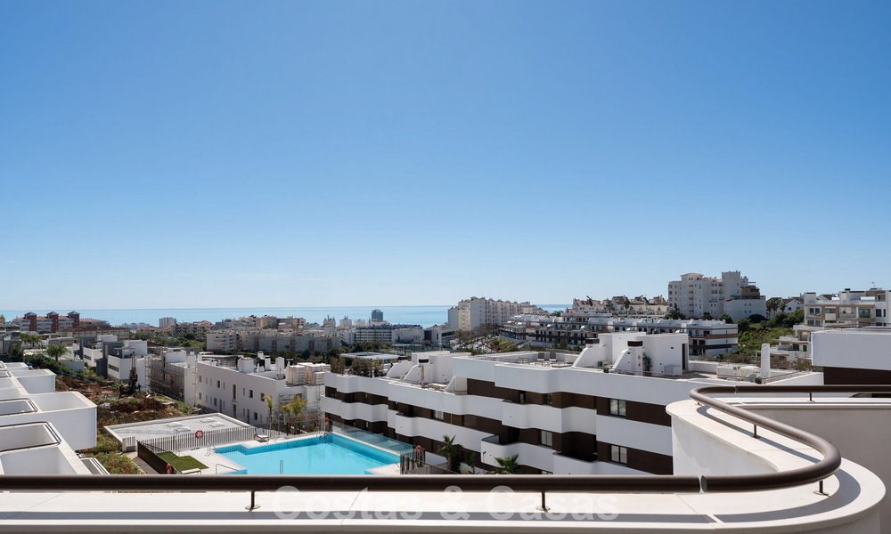 Modern luxepenthouse met royaal dakterras te koop vlakbij Estepona centrum 797662