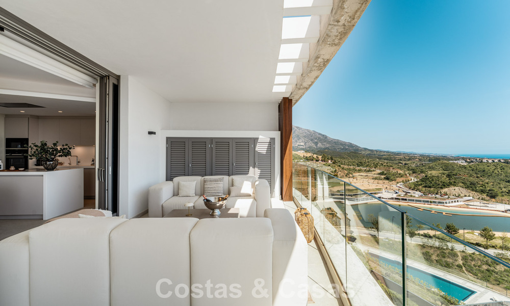 Lichtrijk, eigentijds luxe penthouse te koop met zeezicht in de heuvels van La Quinta Resort in Marbella - Benahavis 797707