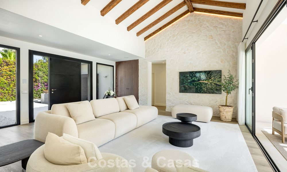 Hedendaagse Mediterrane villa te koop op loopafstand van het strand en voorzieningen van San Pedro, Marbella 797887