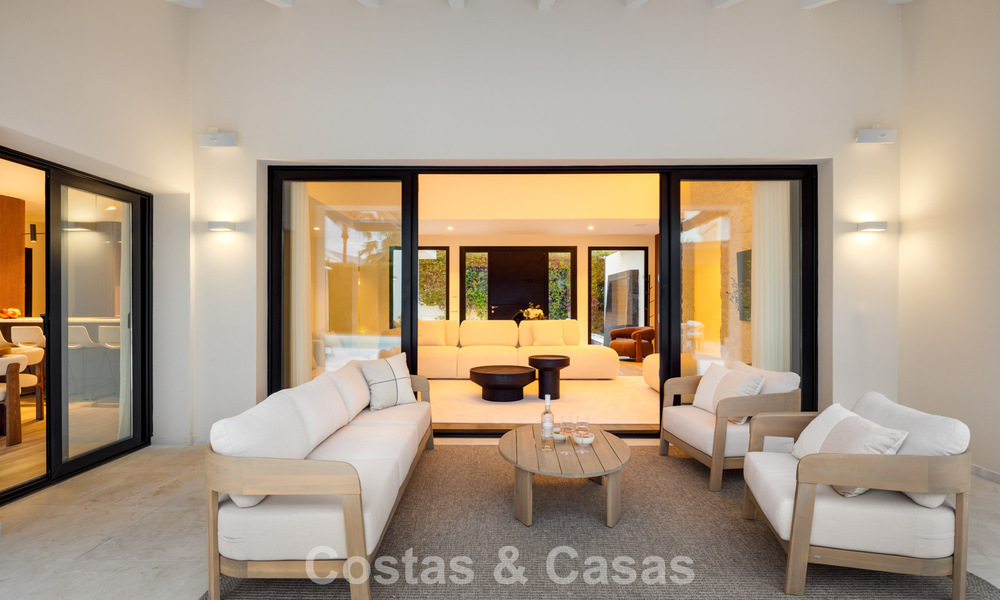 Hedendaagse Mediterrane villa te koop op loopafstand van het strand en voorzieningen van San Pedro, Marbella 797903