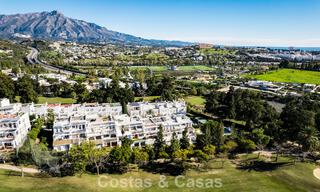 Stijlvol gerenoveerd tuinappartement te koop aan een hoogstaande golfbaan in La Quinta, Benahavis - Marbella 797937 