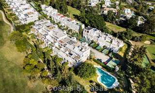 Stijlvol gerenoveerd tuinappartement te koop aan een hoogstaande golfbaan in La Quinta, Benahavis - Marbella 797939 