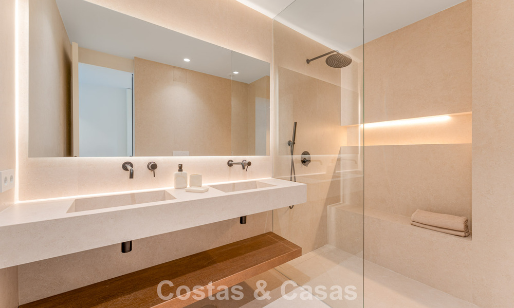 Stijlvol gerenoveerd tuinappartement te koop aan een hoogstaande golfbaan in La Quinta, Benahavis - Marbella 797956