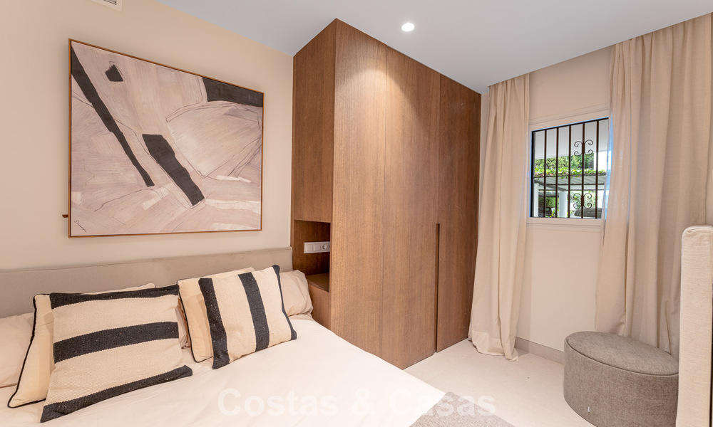 Stijlvol gerenoveerd tuinappartement te koop aan een hoogstaande golfbaan in La Quinta, Benahavis - Marbella 797960