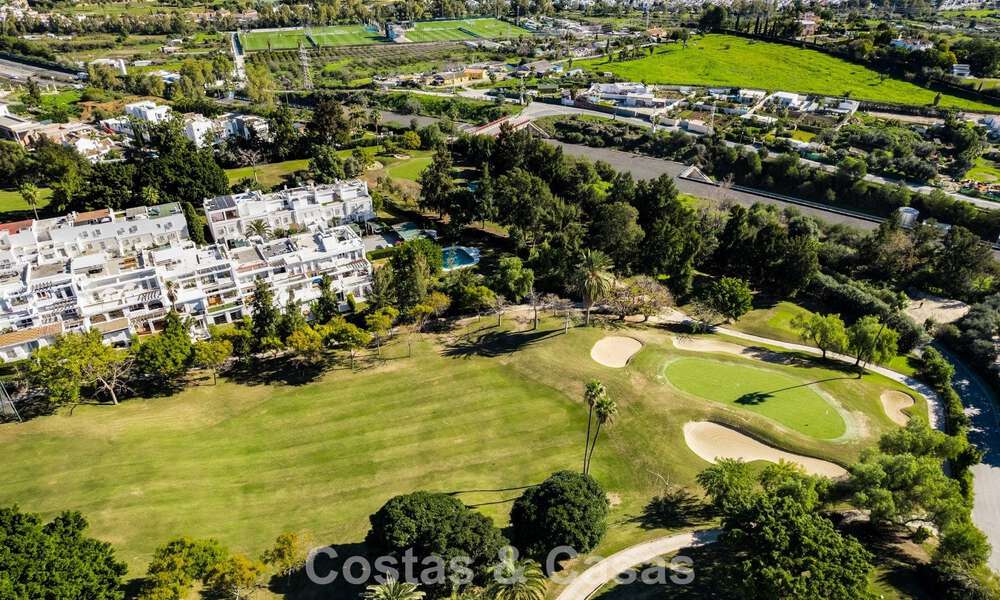 Stijlvol gerenoveerd tuinappartement te koop aan een hoogstaande golfbaan in La Quinta, Benahavis - Marbella 797964