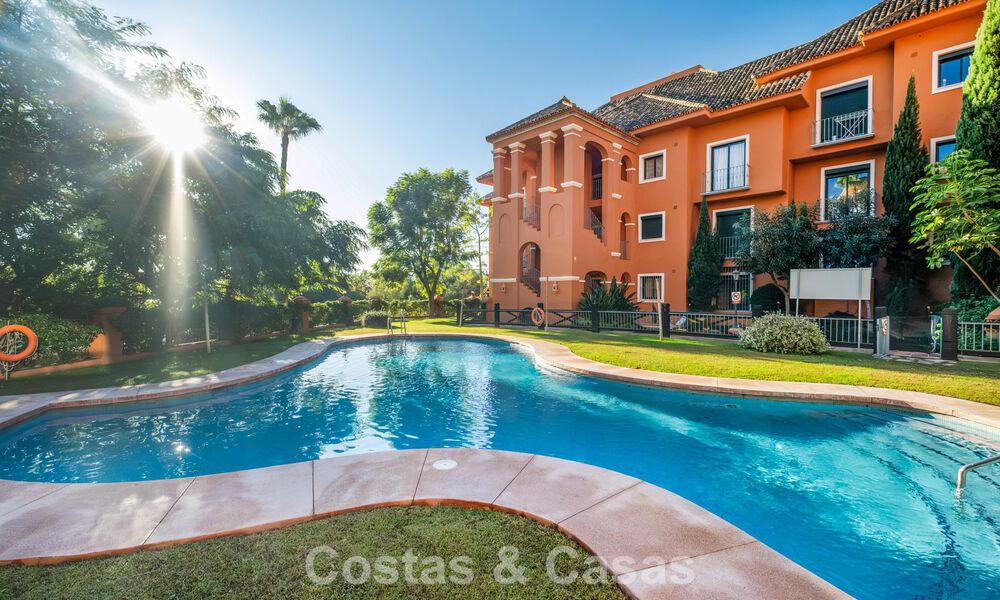 Instapklaar, ruim, luxe appartement met zeezicht te koop in Marbella - Benahavis 798154