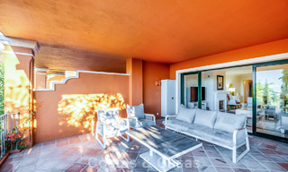 Instapklaar, ruim, luxe appartement met zeezicht te koop in Marbella - Benahavis 798168 