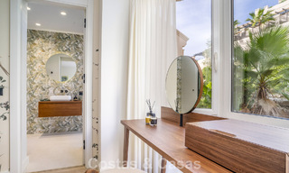 Ruim, gemoderniseerd 4-slaapkamerappartement met zeezicht te koop in Nueva Andalucia, Marbella 798220 