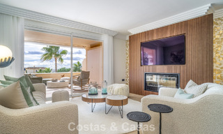 Ruim, gemoderniseerd 4-slaapkamerappartement met zeezicht te koop in Nueva Andalucia, Marbella 798225 