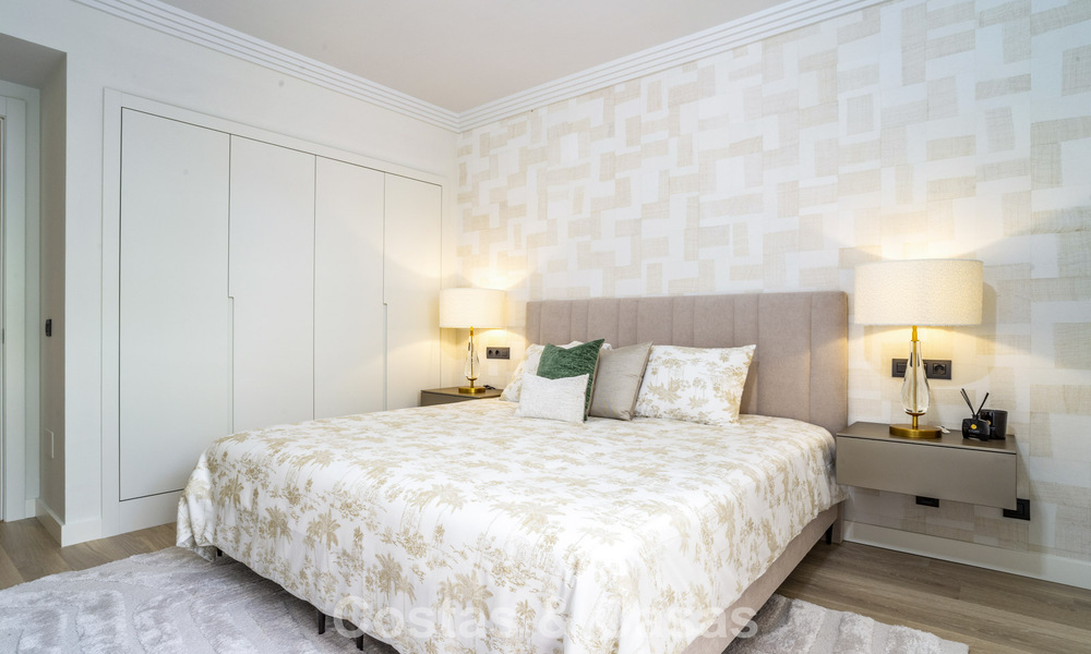 Ruim, gemoderniseerd 4-slaapkamerappartement met zeezicht te koop in Nueva Andalucia, Marbella 798253