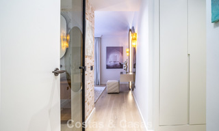 Ruim, gemoderniseerd 4-slaapkamerappartement met zeezicht te koop in Nueva Andalucia, Marbella 798255 
