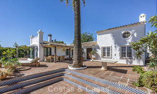 Charmante, rustieke villa met modern comfort te koop in Guadalmina Alta, Marbella 798274 