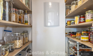 Charmante, rustieke villa met modern comfort te koop in Guadalmina Alta, Marbella 798275 