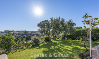 Charmante, rustieke villa met modern comfort te koop in Guadalmina Alta, Marbella 798278 