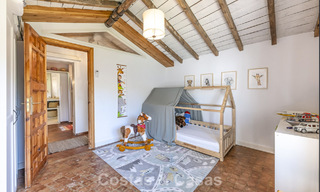 Charmante, rustieke villa met modern comfort te koop in Guadalmina Alta, Marbella 798296 